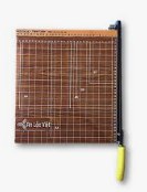 Bàn cắt giấy A3 gỗ - Nâu
